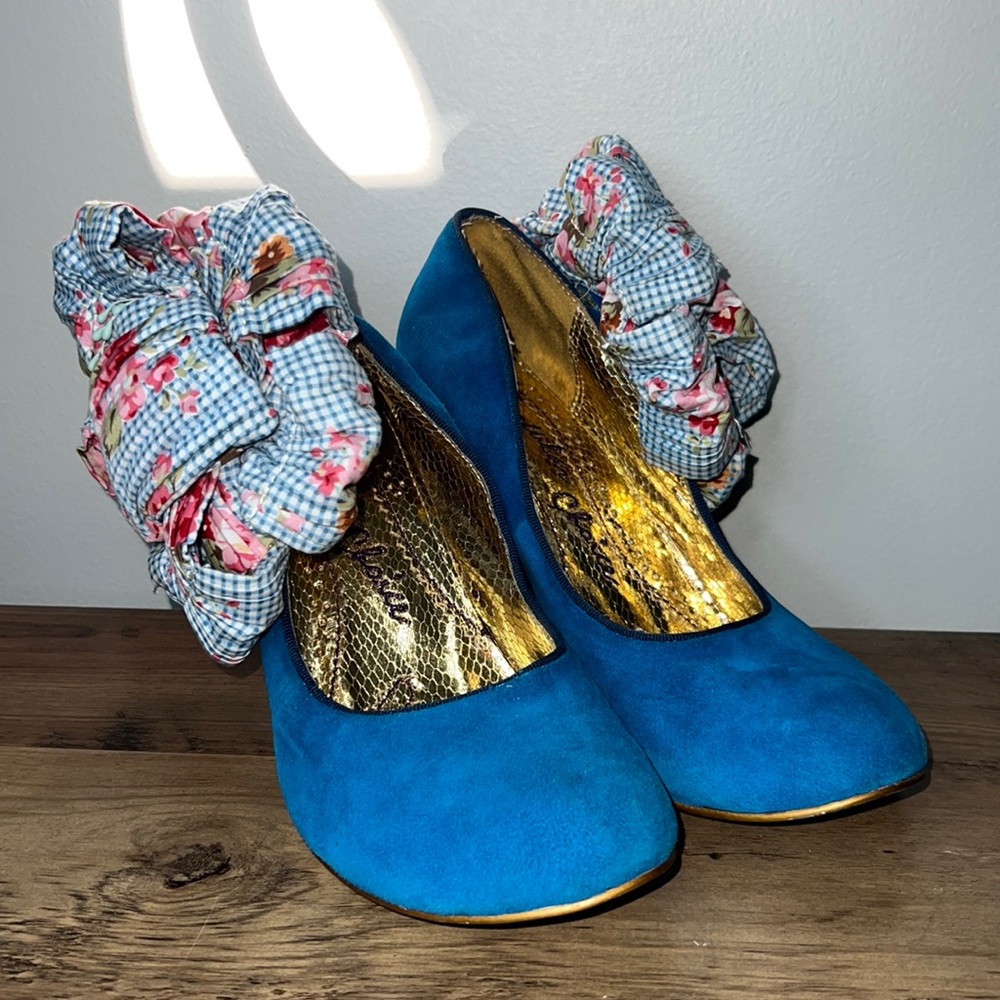 Irregular Choice womens blue leather button bow wicker heel stiletos 🧜‍♀️